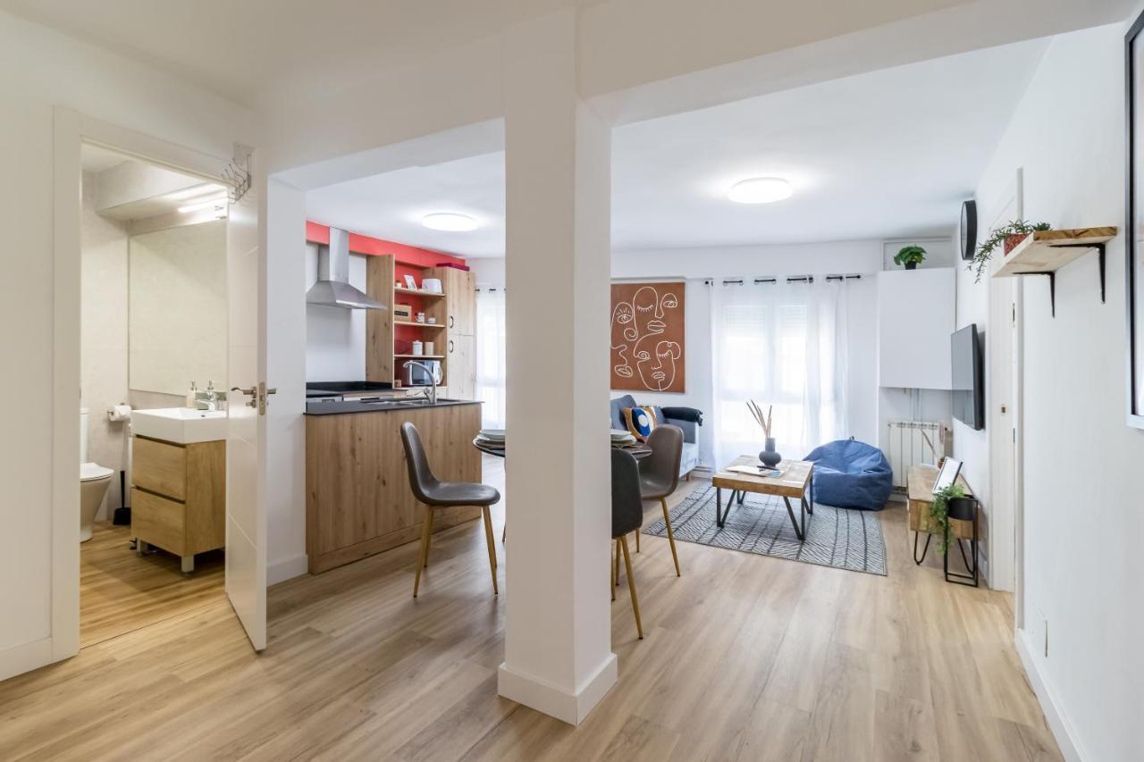 Apartamento Recien Reformado Plaza Del Ayuntamiento Santander Buitenkant foto
