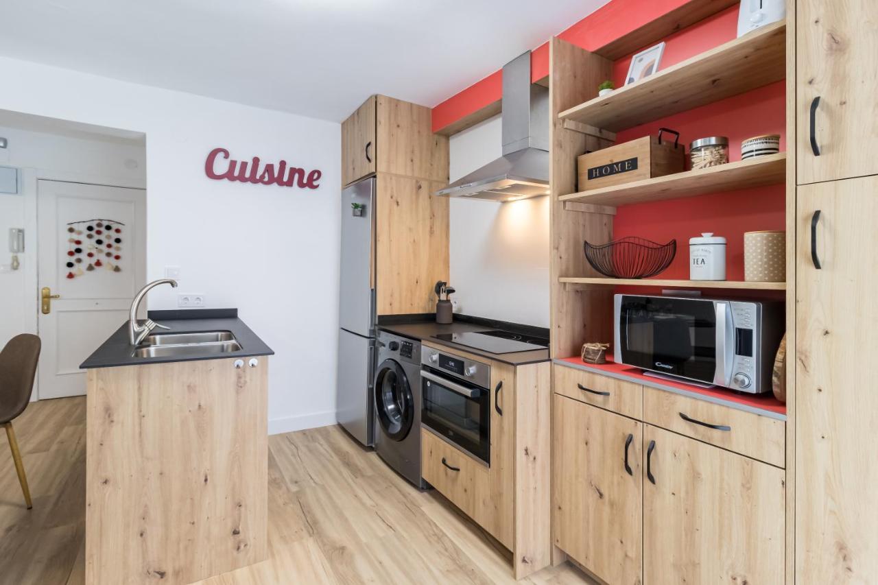 Apartamento Recien Reformado Plaza Del Ayuntamiento Santander Buitenkant foto