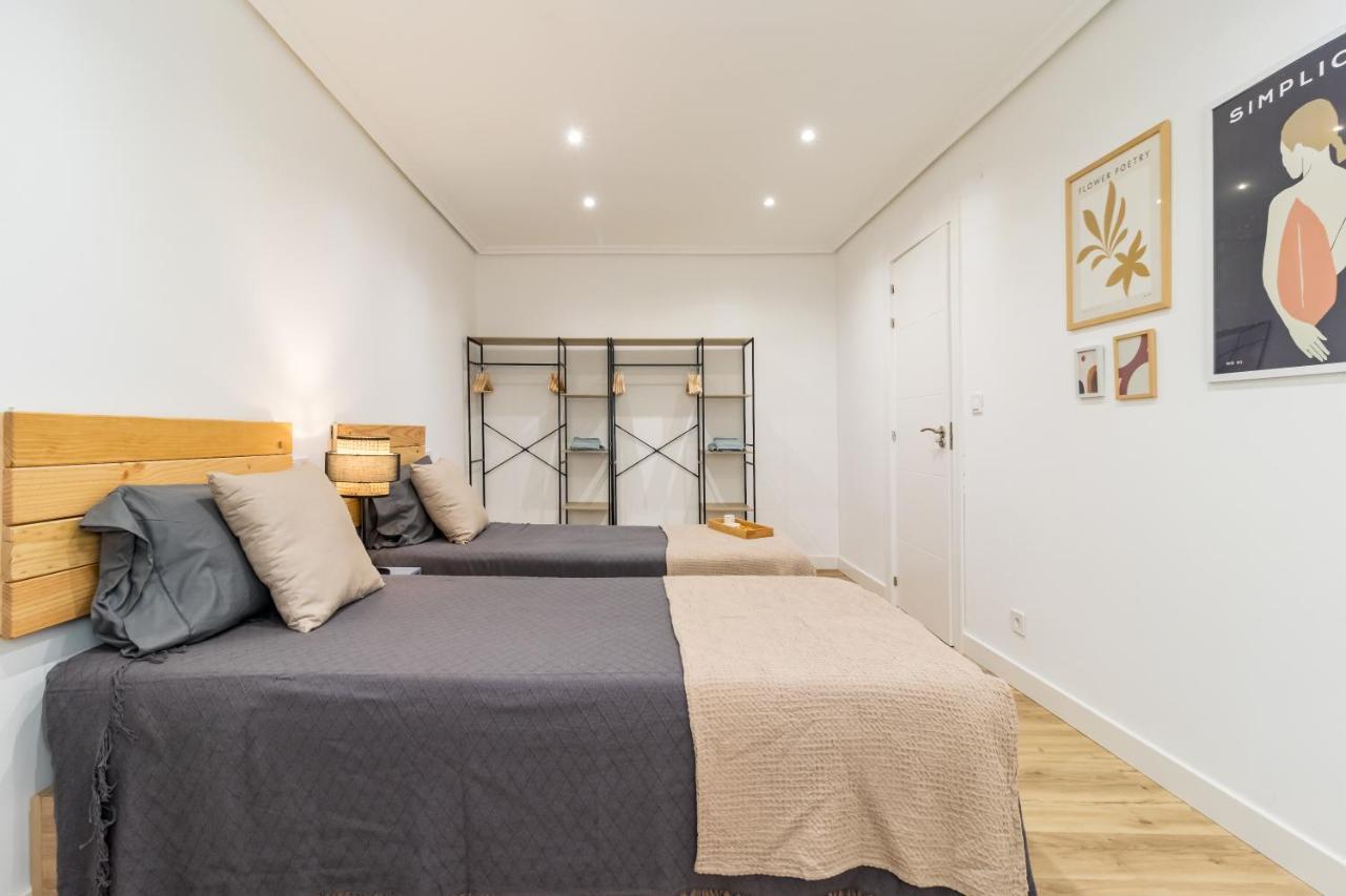 Apartamento Recien Reformado Plaza Del Ayuntamiento Santander Buitenkant foto